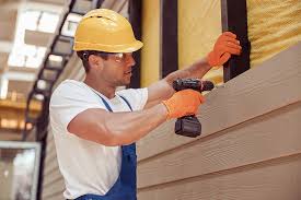 Siding Removal and Disposal in Clear Lake, IA